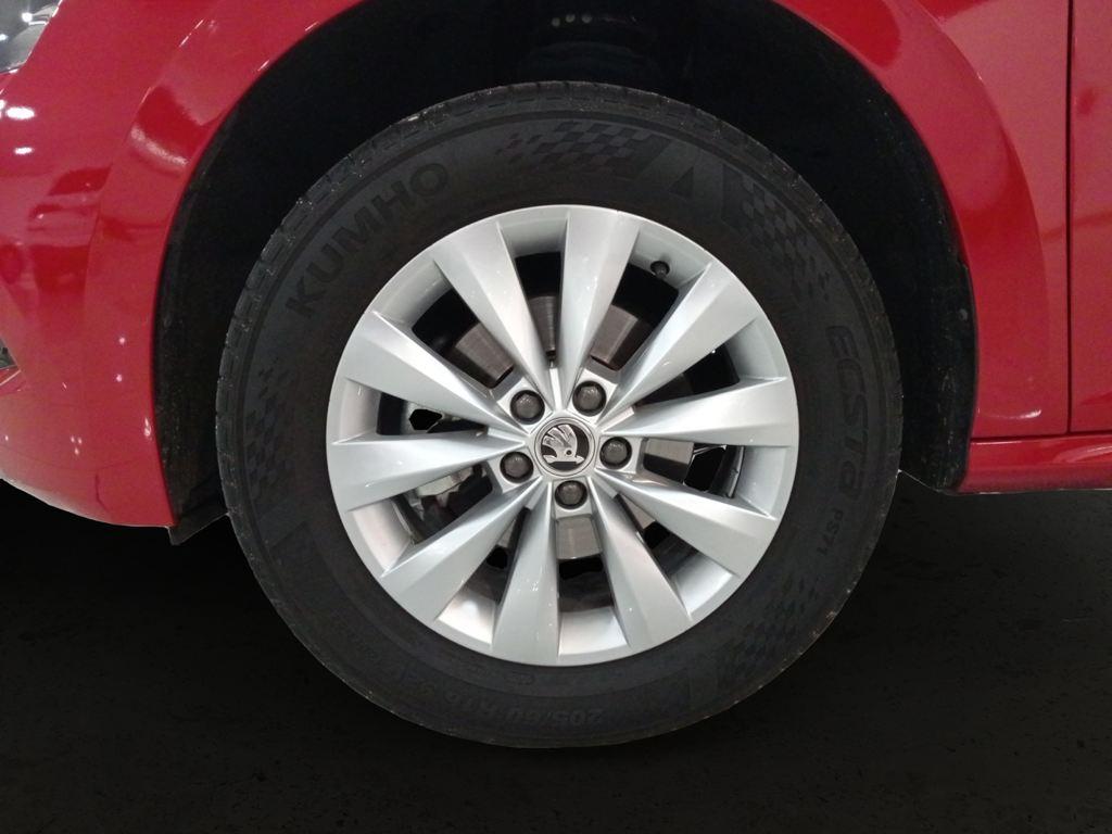 Skoda Kamiq 1.0 TSI Ambition 81 kW (110 CV) - 7