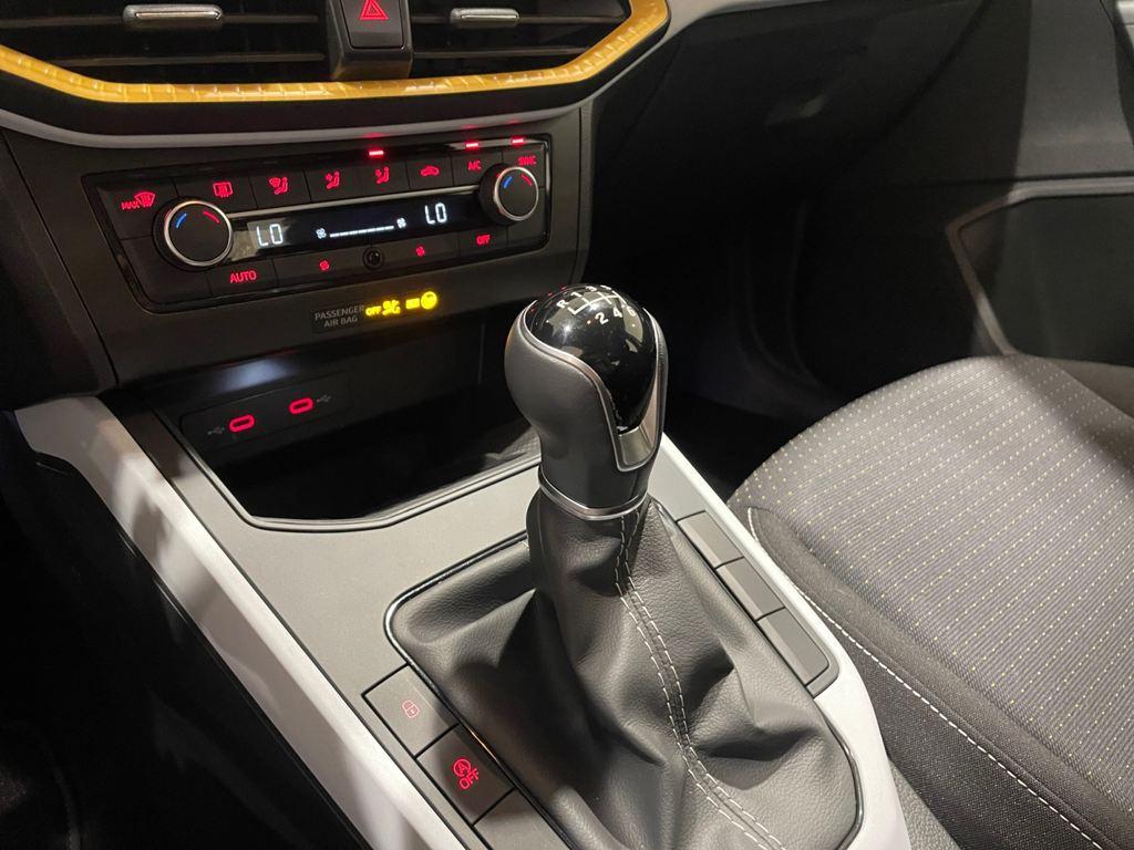 SEAT Arona 1.0 TSI Style XM 81 kW (110 CV) - 10