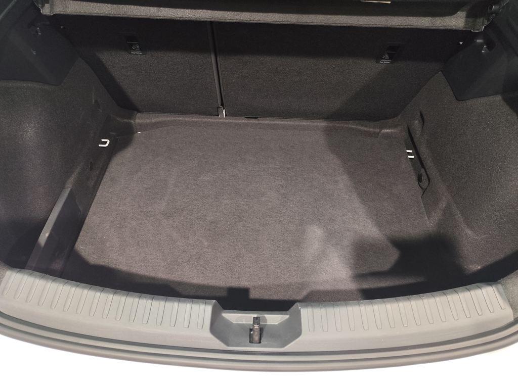 SEAT León 2.0 TDI S&S Style XS 85 kW (115 CV) - 6