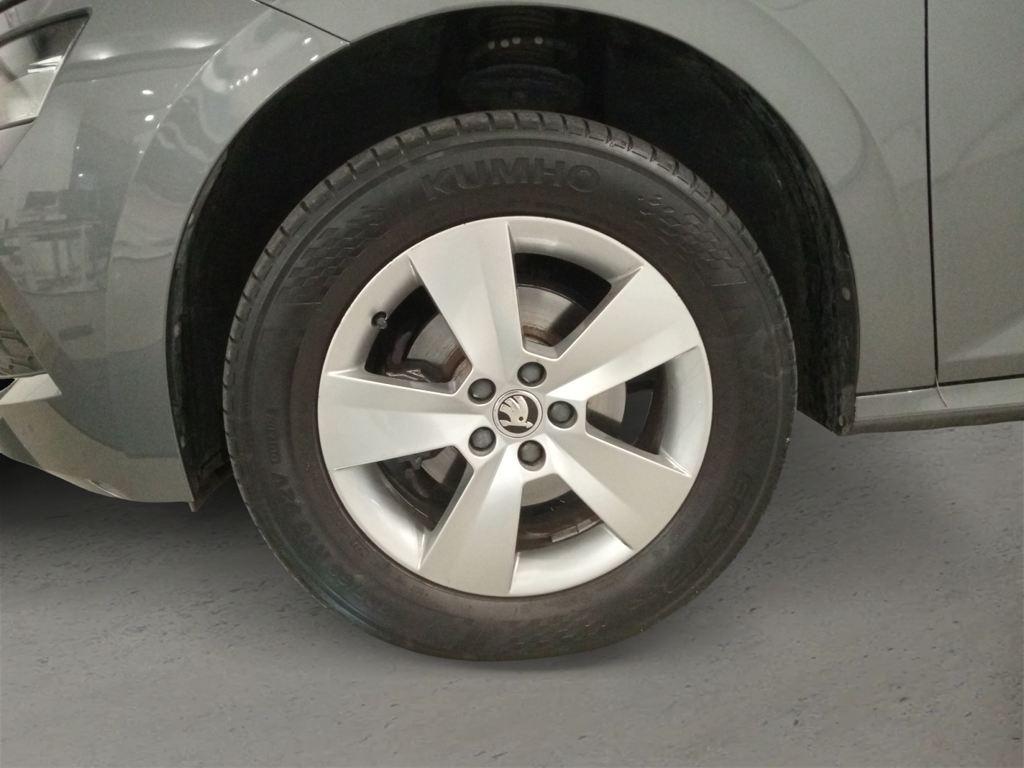 Skoda Kamiq 1.0 TSI Active 81 kW (110 CV) - 7