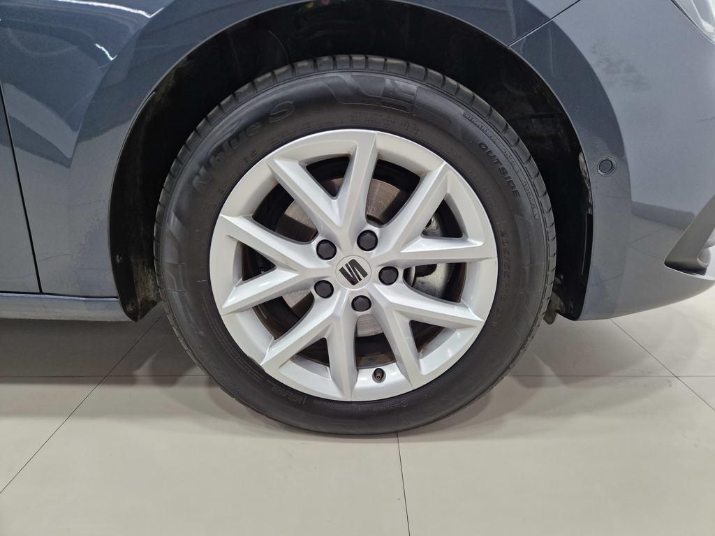 SEAT León 1.5 eTSI Style 25 Aniversario DSG 85 kW (116 CV) - 7