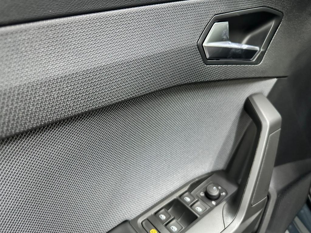 SEAT León 1.5 TSI S&S Style 25 Aniversario 85 kW (116 CV) - 9