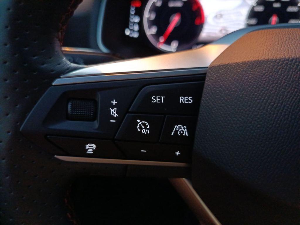 SEAT Arona 1.0 TSI S&S FR 81 kW (110 CV) - 8