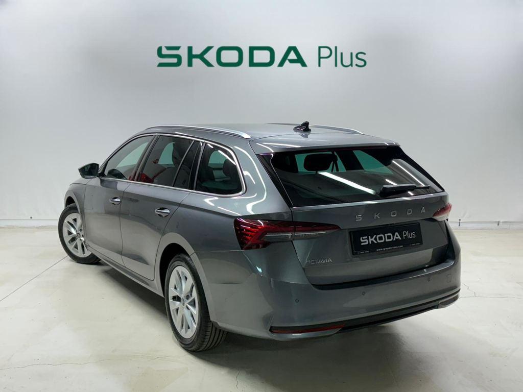 Skoda Octavia Combi 1.5 TSI m-HEV Selection DSG 110 kW (150 CV) - 1