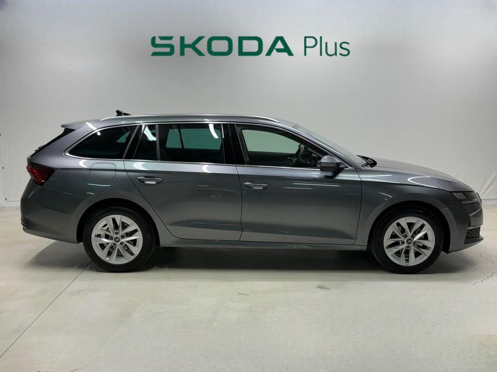 Skoda Octavia Combi 1.5 TSI m-HEV Selection DSG 110 kW (150 CV) - 2