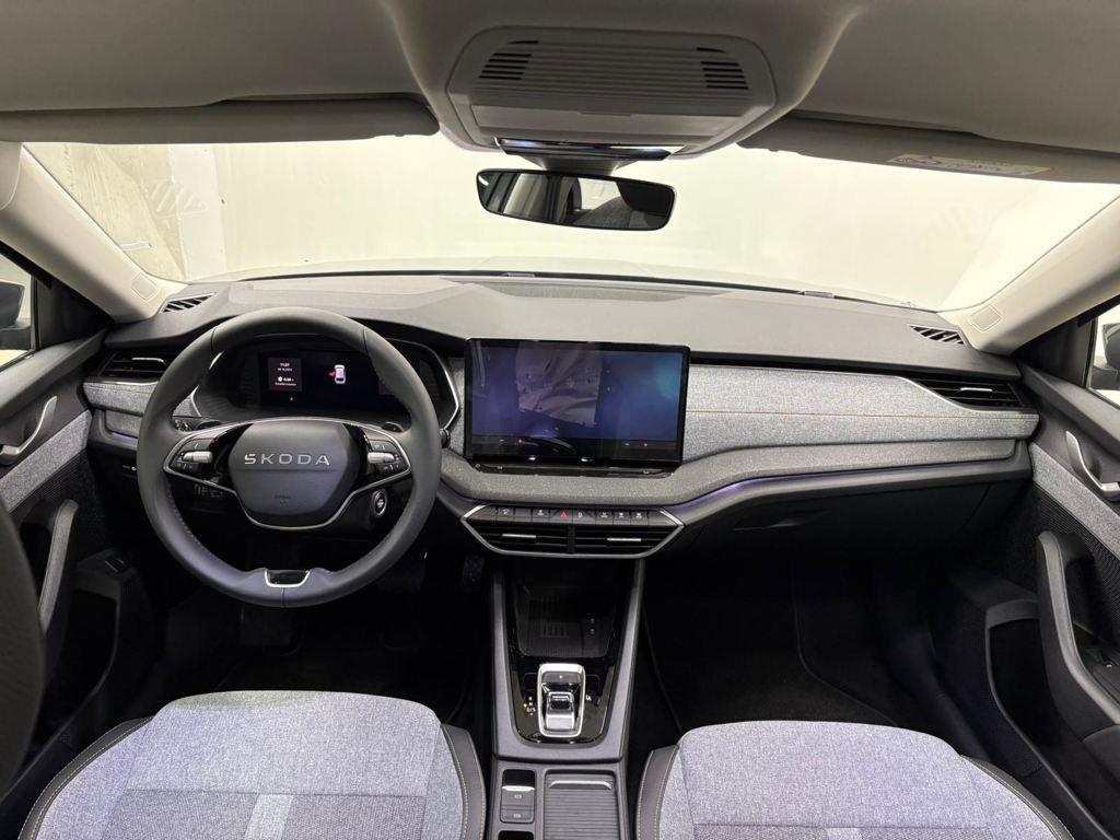 Skoda Octavia Combi 1.5 TSI m-HEV Selection DSG 110 kW (150 CV) - 3