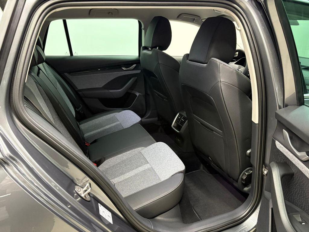 Skoda Octavia Combi 1.5 TSI m-HEV Selection DSG 110 kW (150 CV) - 5