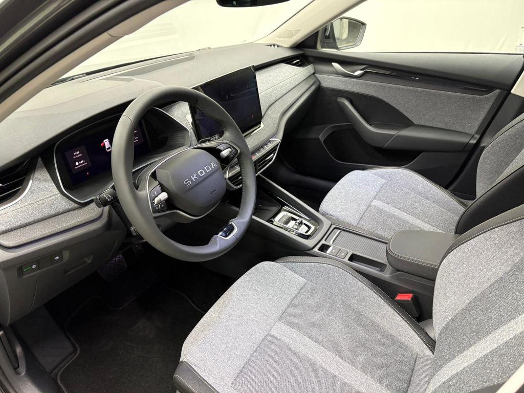 Skoda Octavia Combi 1.5 TSI m-HEV Selection DSG 110 kW (150 CV) - 9