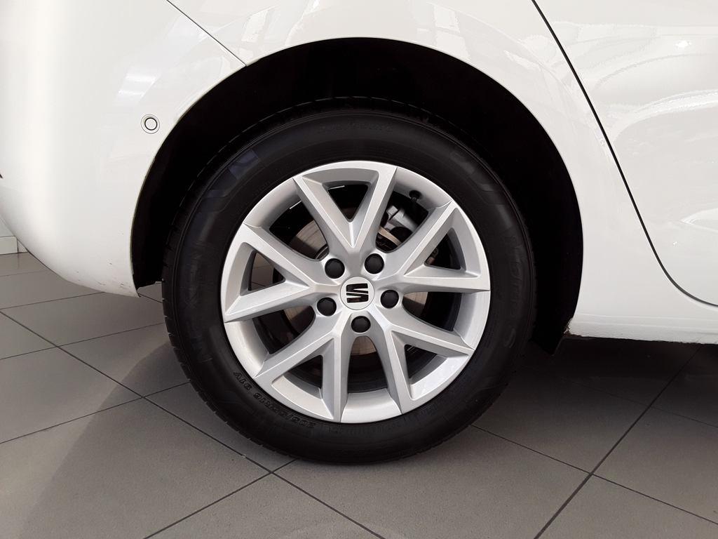 SEAT León 1.5 eTSI Style 25 Aniversario DSG 85 kW (116 CV) - 7