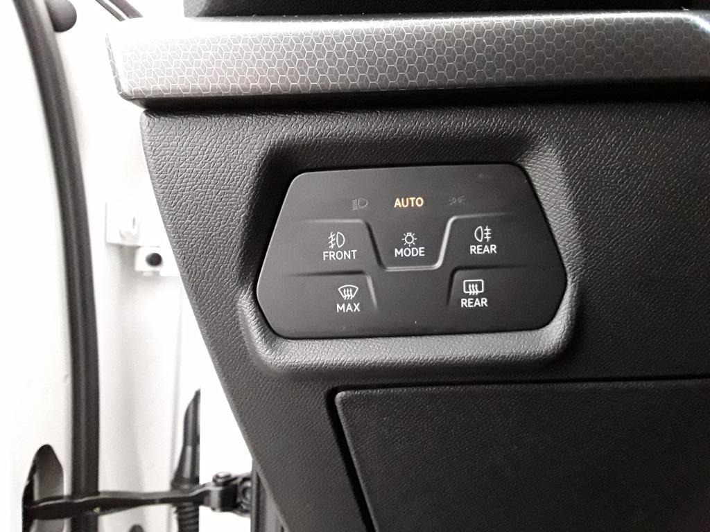 SEAT León 1.5 eTSI Style 25 Aniversario DSG 85 kW (116 CV) - 12