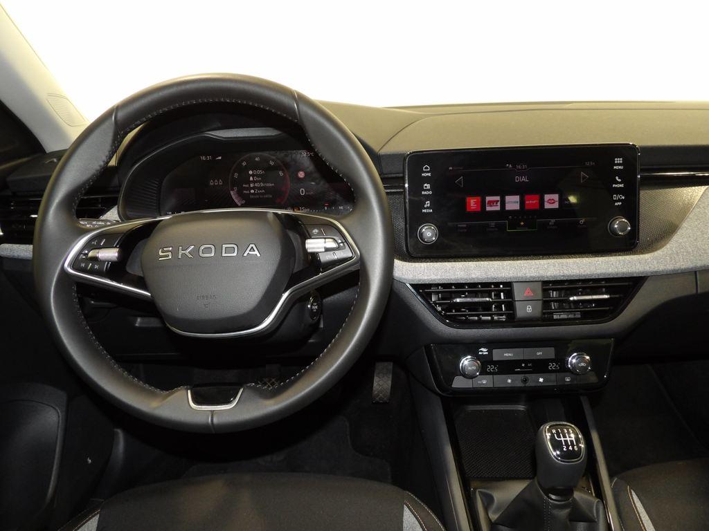Skoda Kamiq 1.0 TSI Selection 85 kW (115 CV) - 3