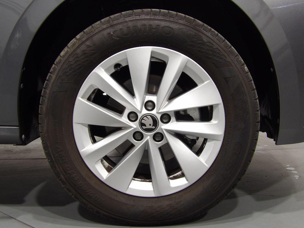 Skoda Kamiq 1.0 TSI Selection 85 kW (115 CV) - 7