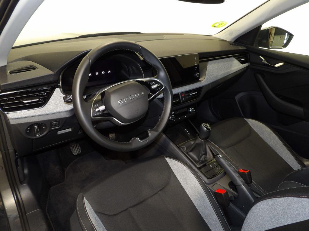 Skoda Kamiq 1.0 TSI Selection 85 kW (115 CV) - 8