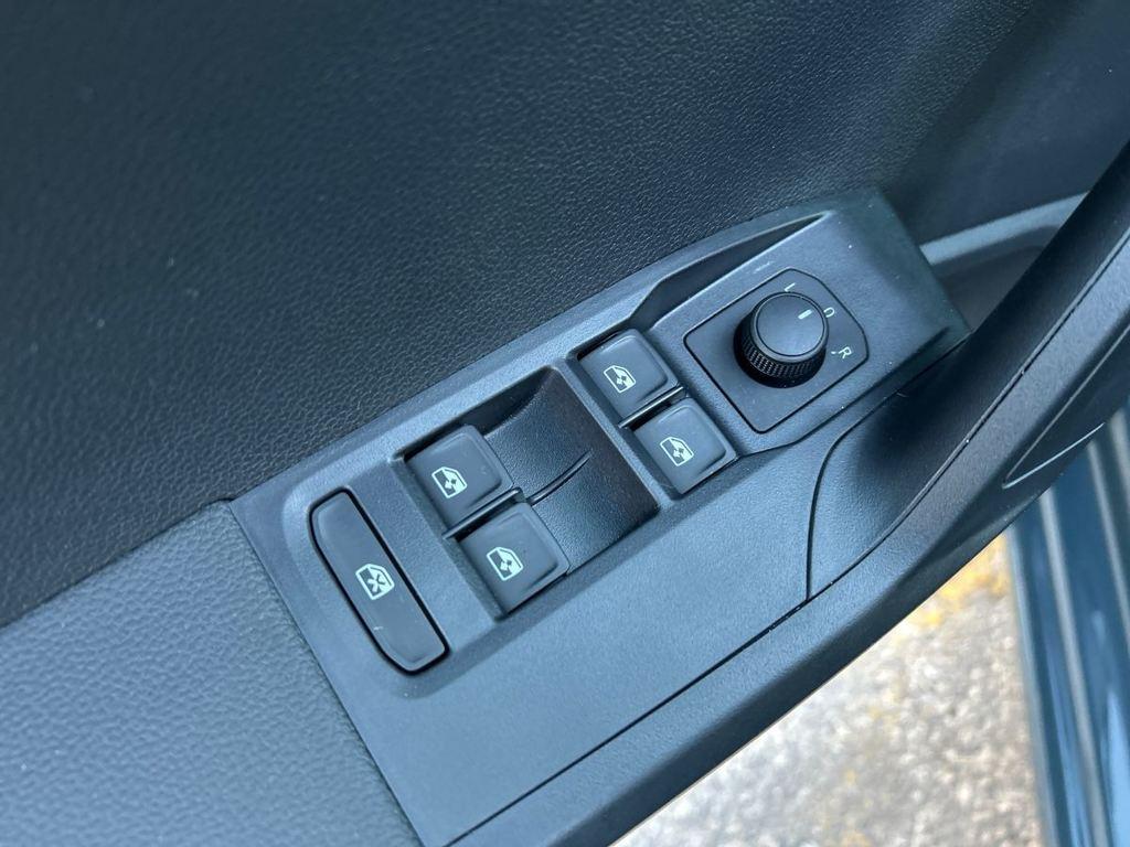 SEAT Ibiza 1.0 MPI Reference Salta 59 kW (80 CV) - 12