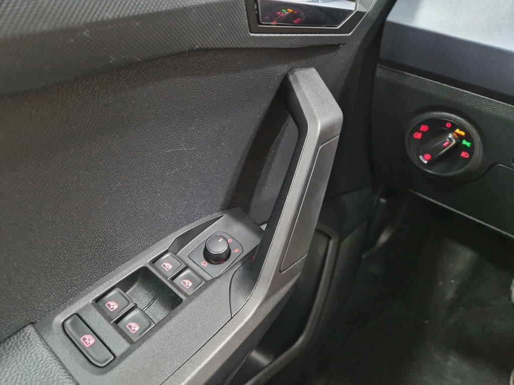 SEAT Arona 1.0 TSI Style Go2 81 kW (110 CV) - 9