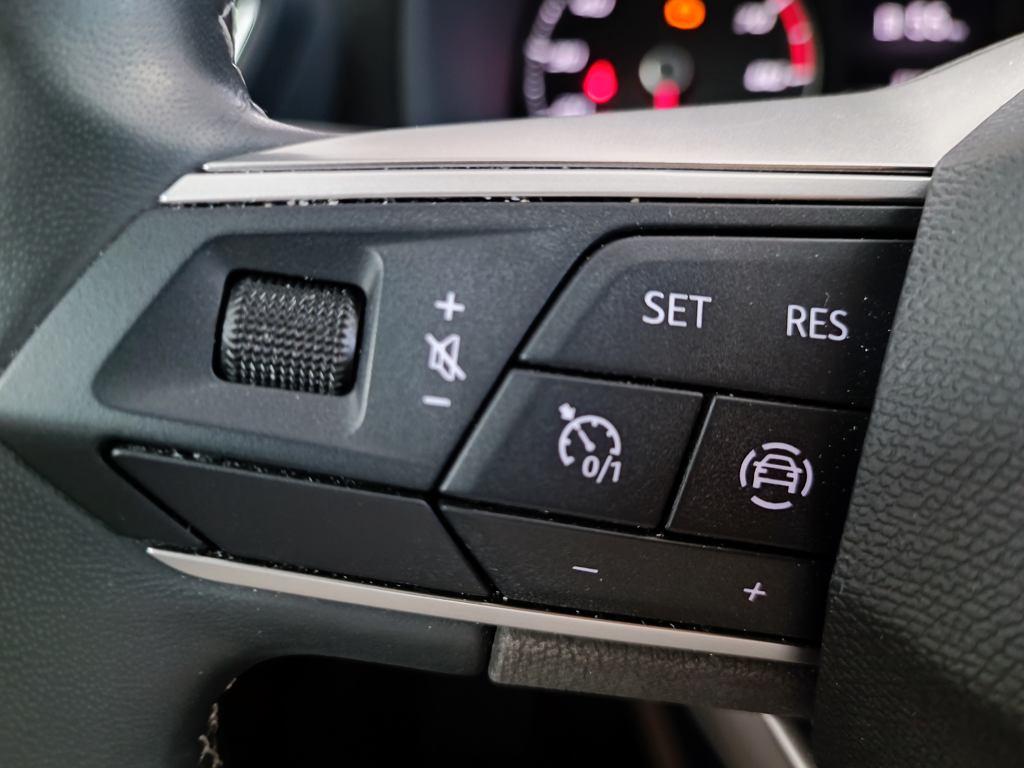 SEAT León 2.0 TDI S&S Reference Go 85 kW (115 CV) - 8