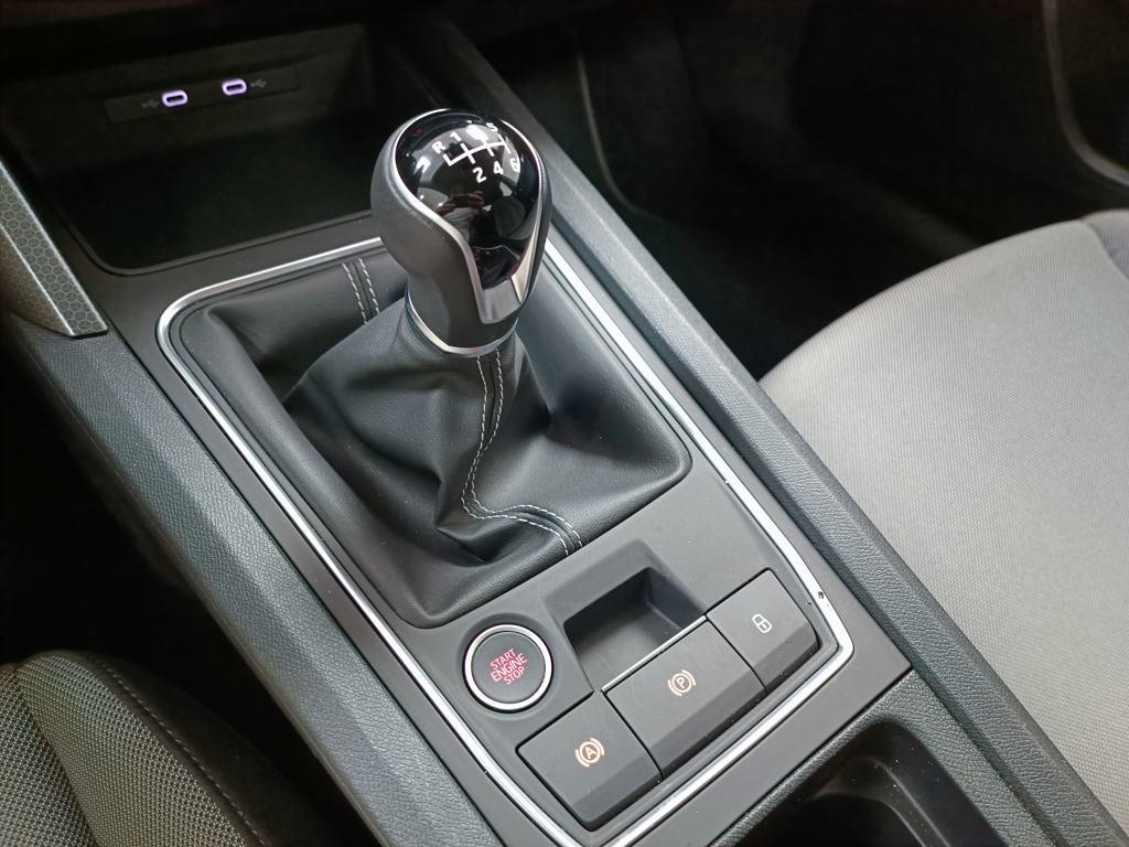 SEAT León 2.0 TDI S&S Reference Go 85 kW (115 CV) - 16