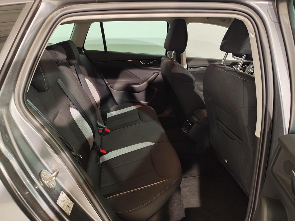 Skoda Scala 1.0 TSI Selection 85 kW (115 CV) - 5