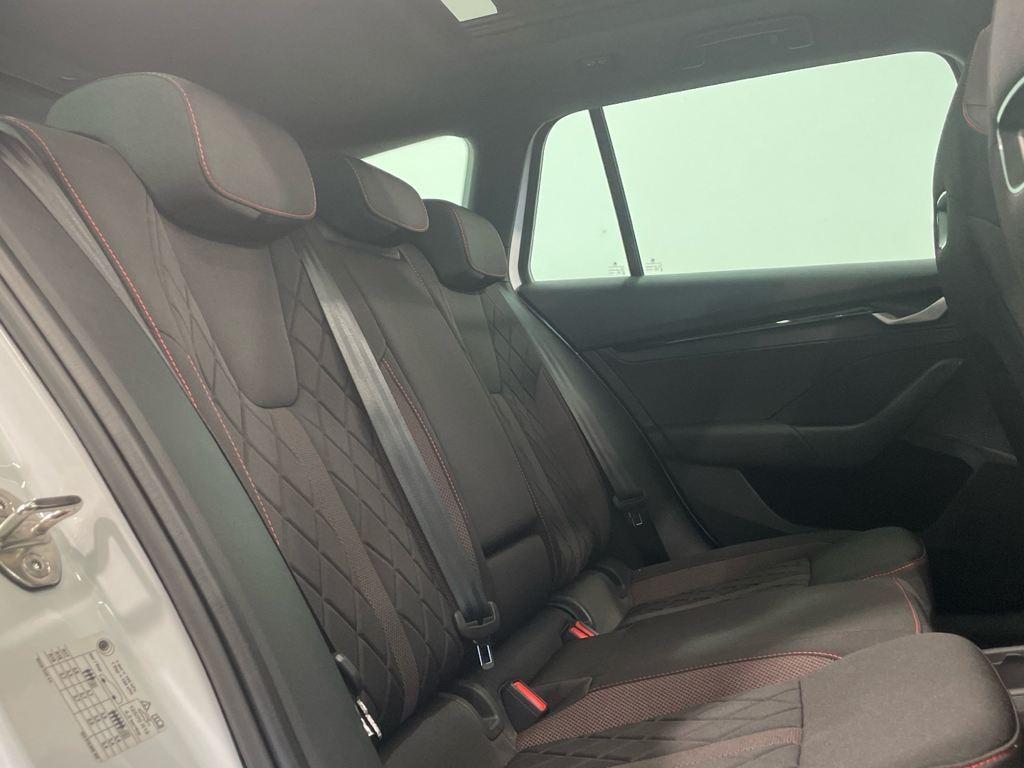 Skoda Octavia Combi 2.0 TSI RS DSG 195 kW (265 CV) - 5