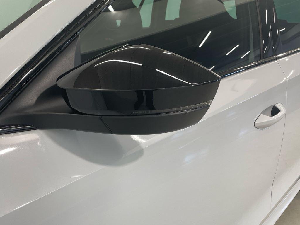 Skoda Octavia Combi 2.0 TSI RS DSG 195 kW (265 CV) - 11