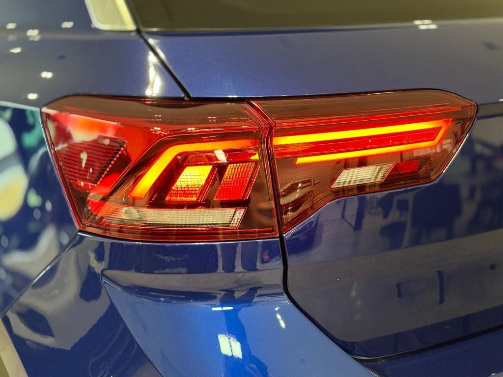 Volkswagen T-Roc R 2.0 TSI 4Motion 221 kW (300 CV) DSG - 17