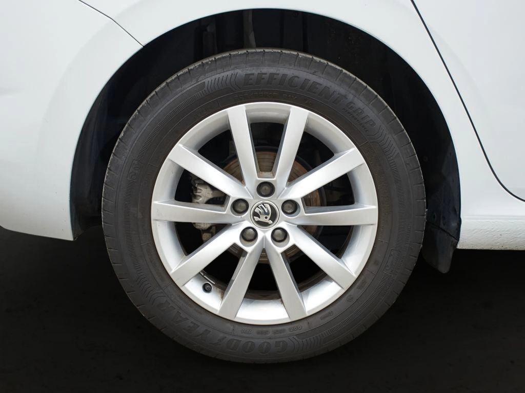 Skoda Scala 1.0 TSI Selection 85 kW (115 CV) - 7