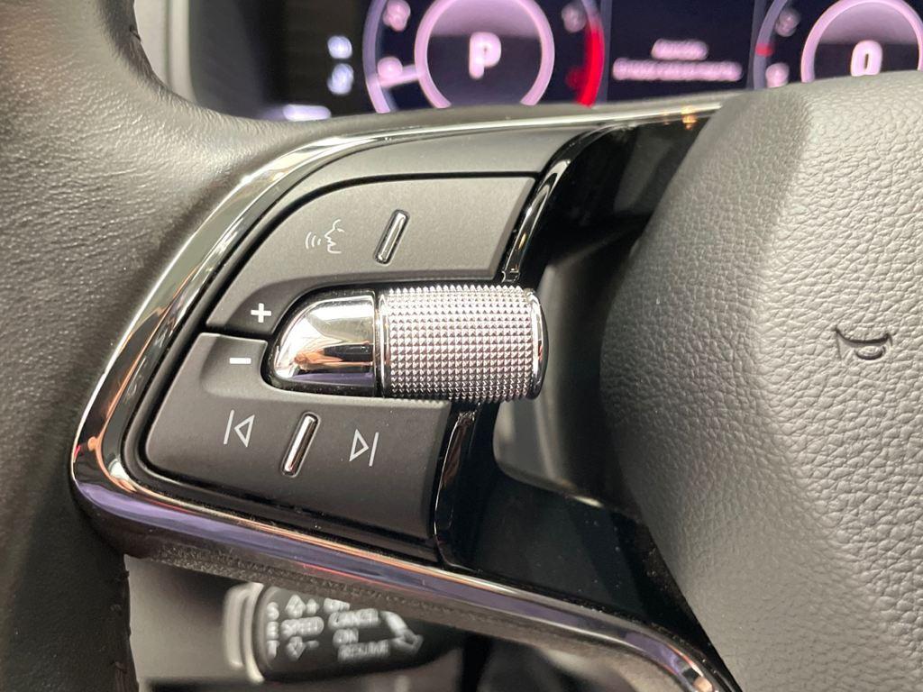 Skoda Karoq 1.5 TSI ACT Ambition DSG 110 kW (150 CV) - 8