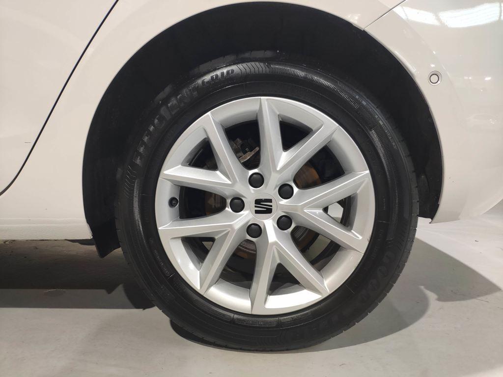 SEAT León 1.5 eTSI Style 25 Aniversario DSG 85 kW (116 CV) - 7
