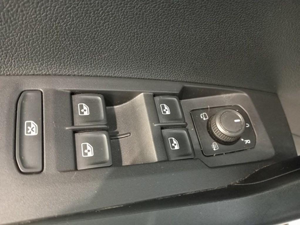 Volkswagen T-Cross Advance 1.0 TSI 81 kW (110 CV) - 11