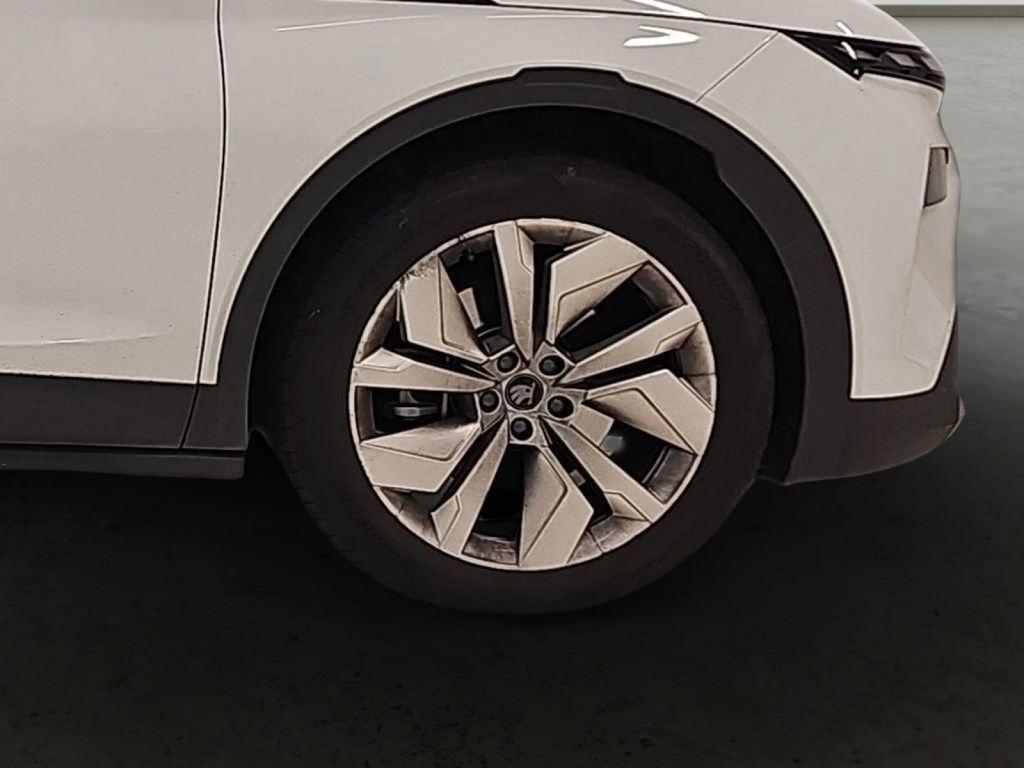 Skoda Elroq 60 63 kWh 150 kW (204 CV) - 7