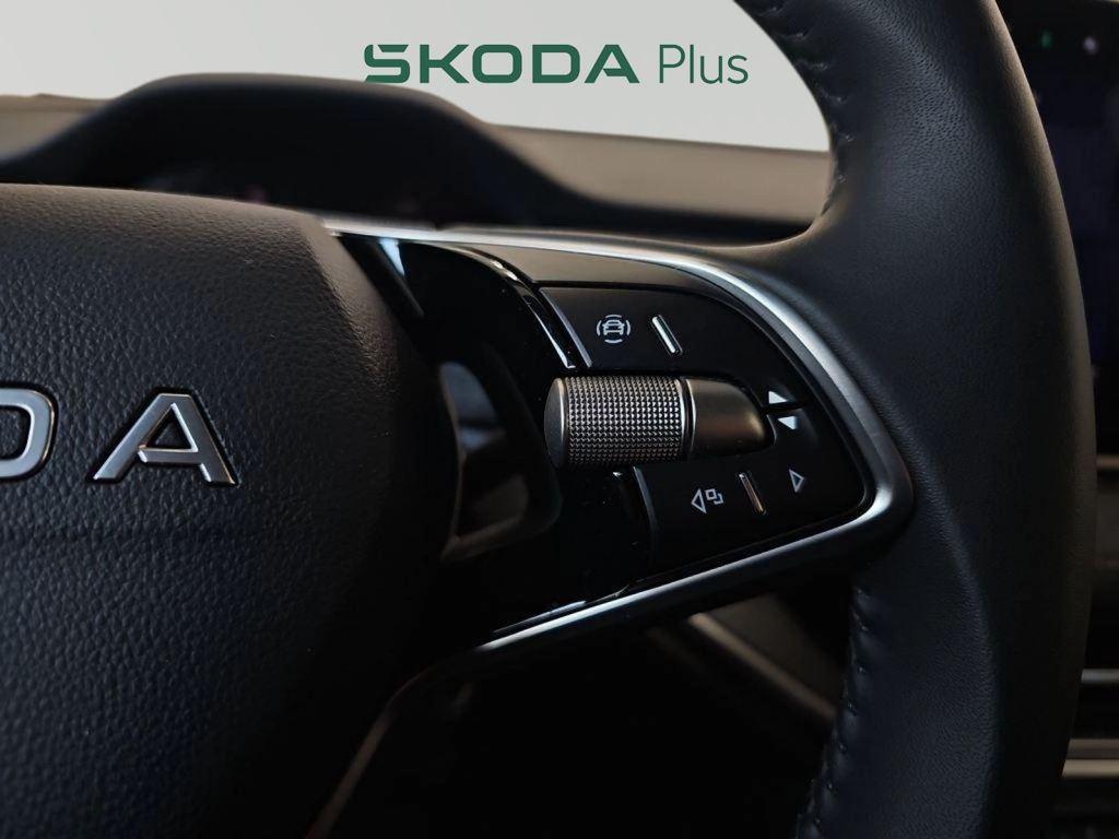Skoda Elroq 60 63 kWh 150 kW (204 CV) - 11