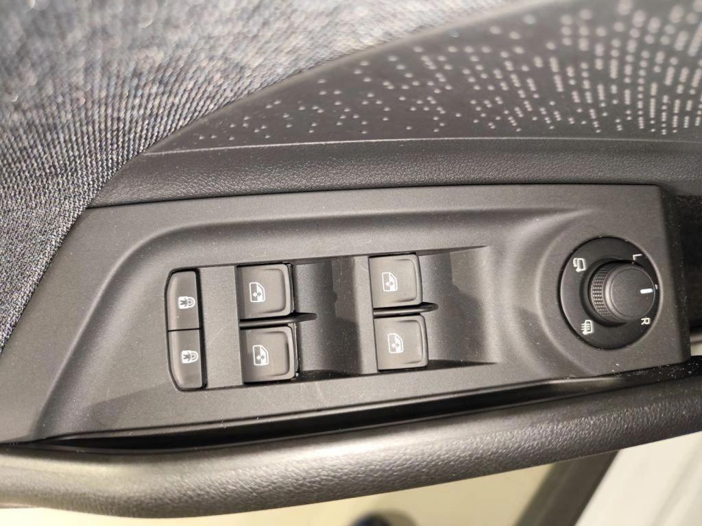 Skoda Elroq 60 63 kWh 150 kW (204 CV) - 12