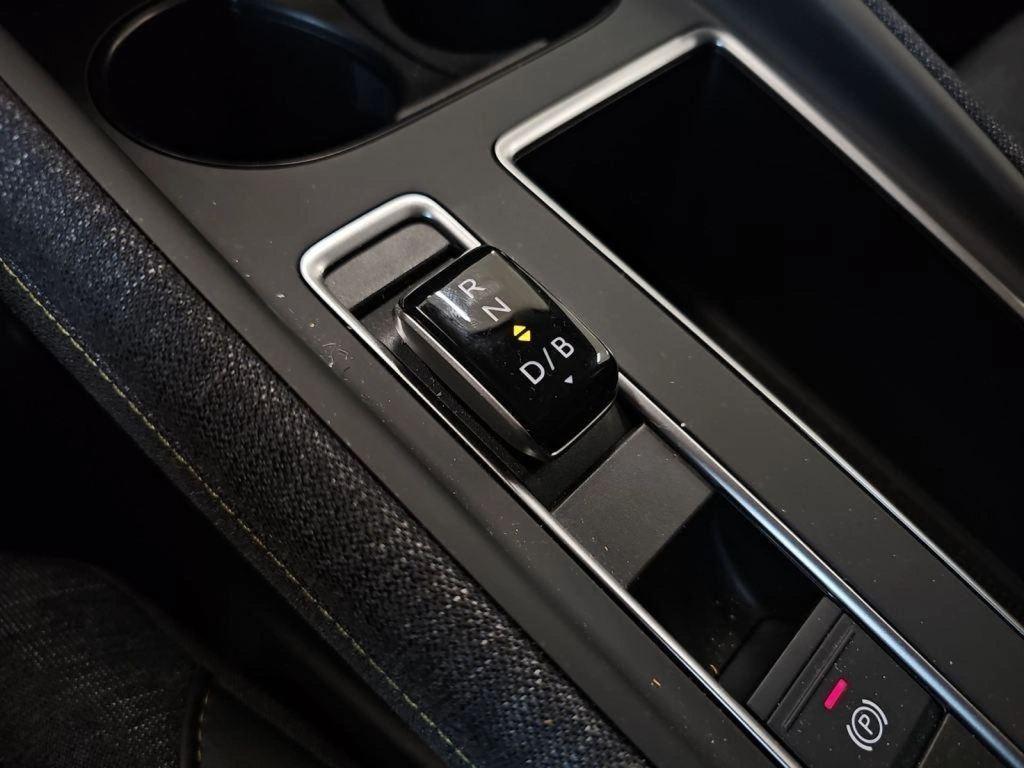 Skoda Elroq 60 63 kWh 150 kW (204 CV) - 15