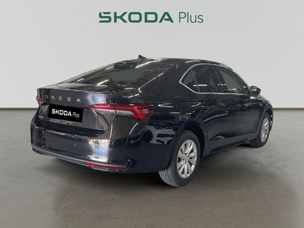 Skoda Octavia 1.5 TSI m-HEV Selection DSG 110 kW (150 CV) - 11