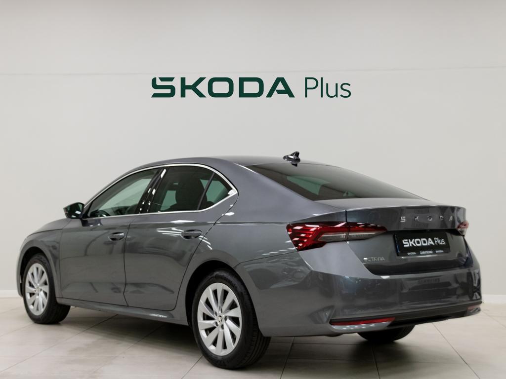 Skoda Octavia 1.5 TSI m-HEV Design DSG 110 kW (150 CV) - 1