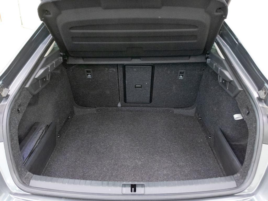 Skoda Octavia 1.5 TSI m-HEV Design DSG 110 kW (150 CV) - 6