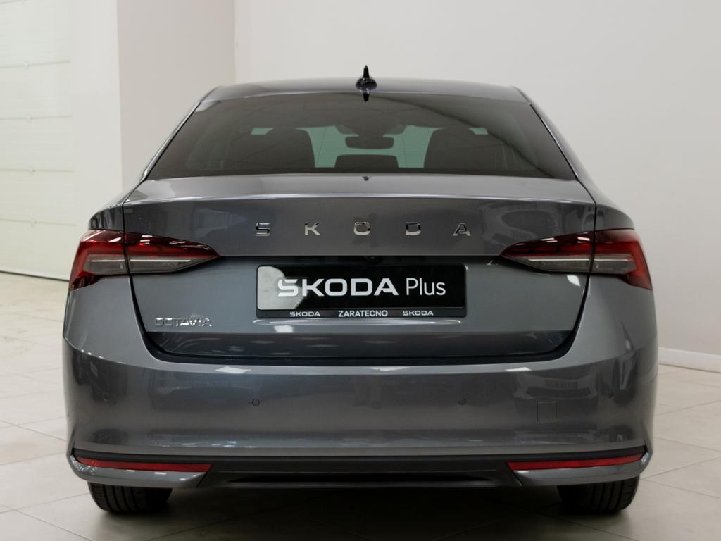 Skoda Octavia 1.5 TSI m-HEV Design DSG 110 kW (150 CV) - 15