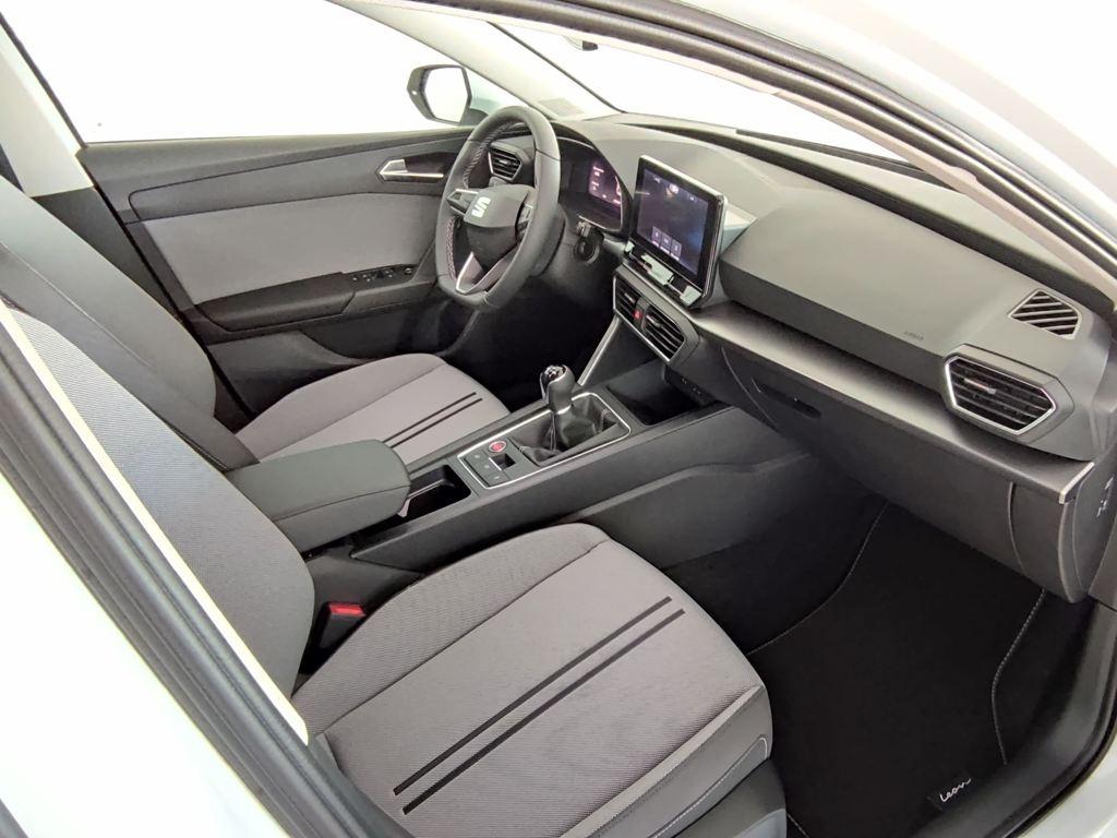 SEAT León 1.5 TSI S&S Style 25 Aniversario 85 kW (116 CV) - 4