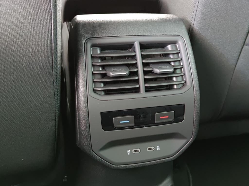 SEAT León 1.5 TSI S&S Style 25 Aniversario 85 kW (116 CV) - 8
