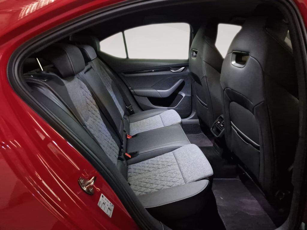 Skoda Octavia 1.5 TSI Sportine DSG 110 kW (150 CV) - 5