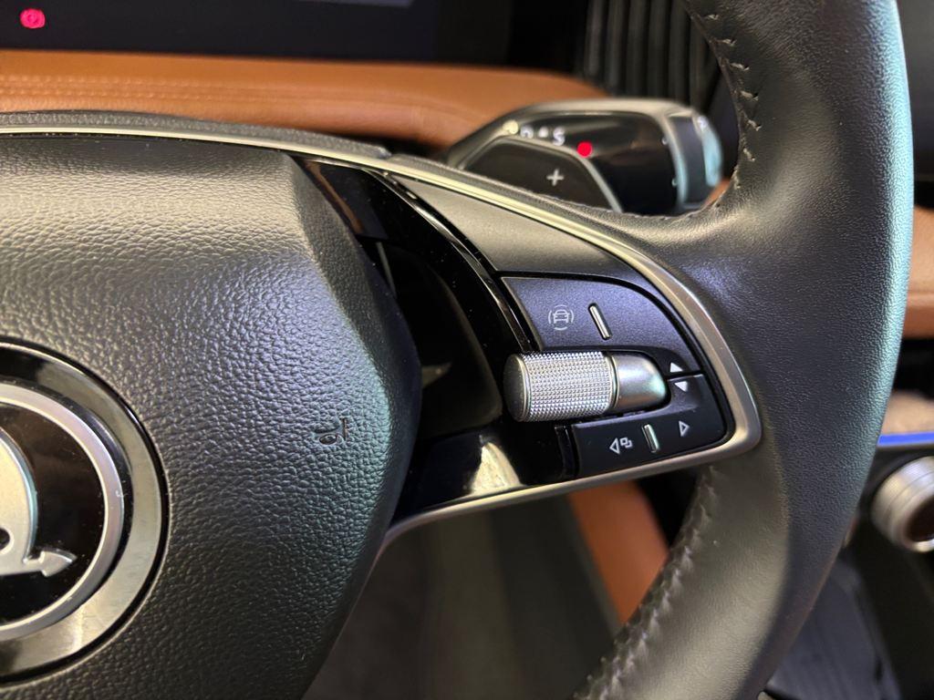 Skoda Superb 1.5 TSI m-HEV L&K DSG 110 kW (150 CV) - 9