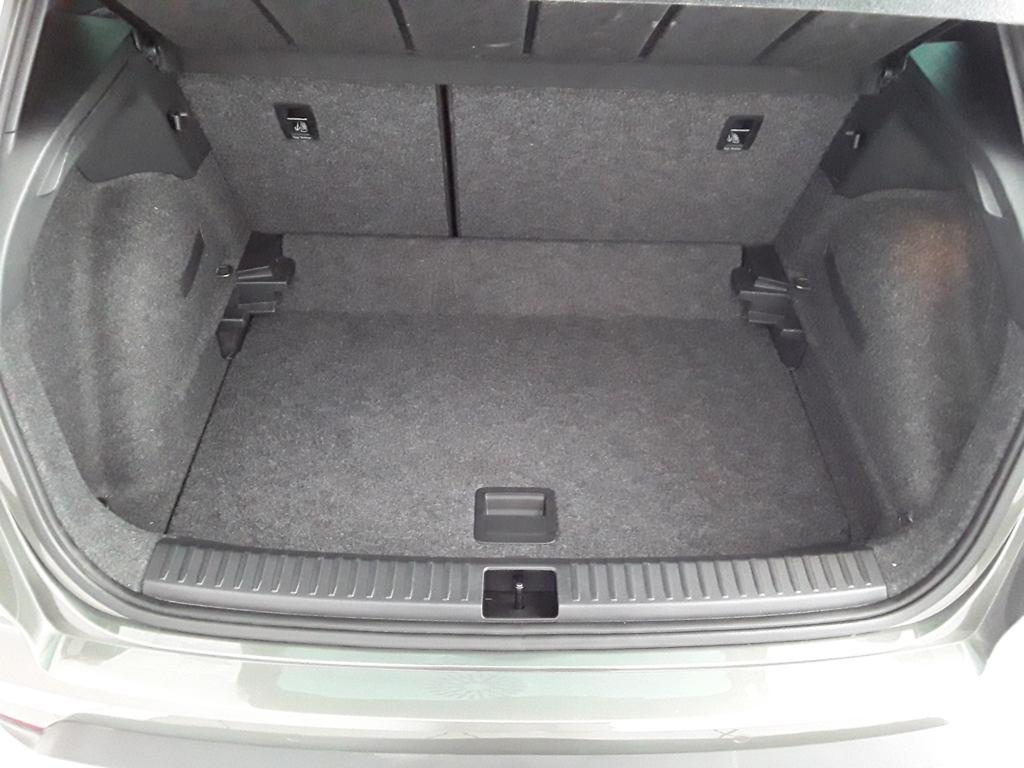 SEAT Arona 1.0 TSI S&S Xperience XM DSG 85 kW (115 CV) - 6
