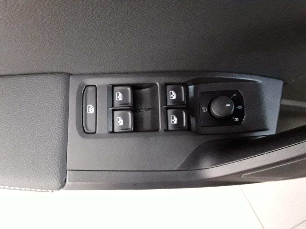 SEAT Arona 1.0 TSI S&S Xperience XM DSG 85 kW (115 CV) - 13