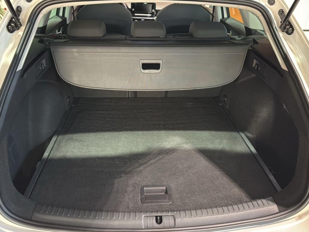 SEAT León ST 1.0 TSI S&S Style XL 81 kW (110 CV) - 6