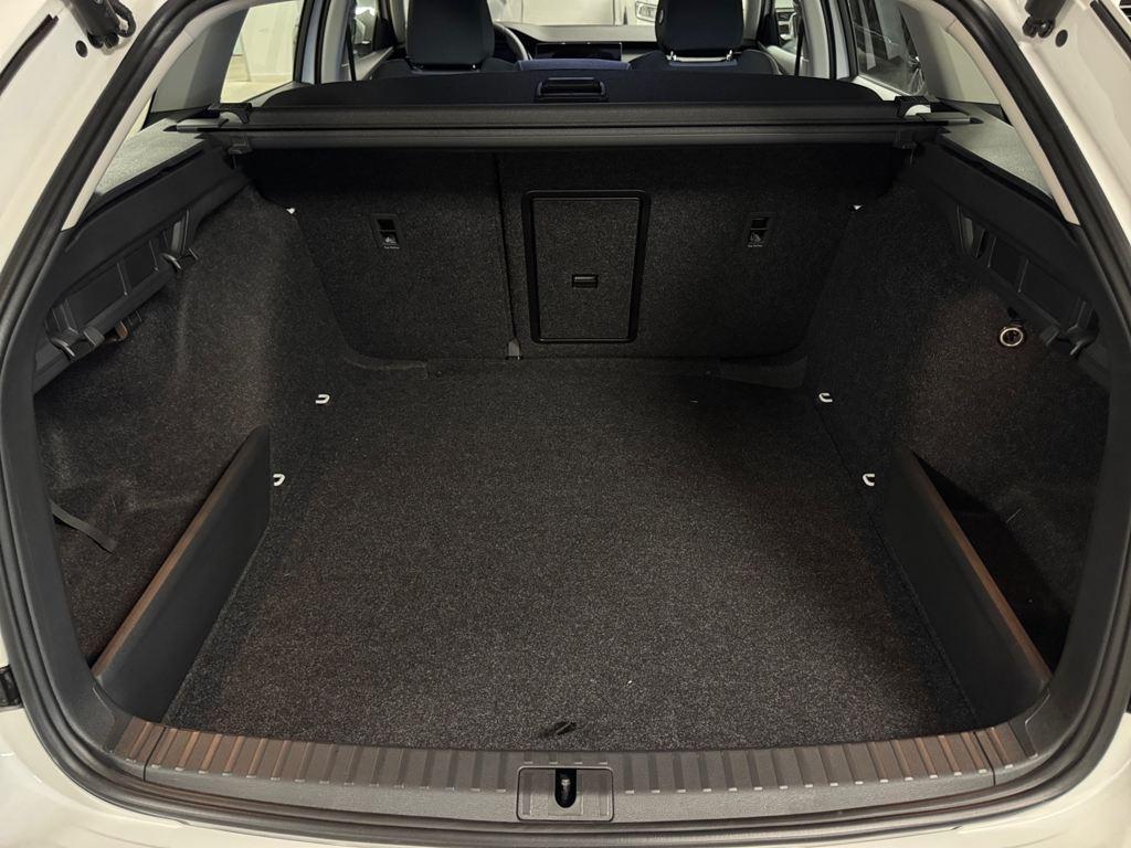 Skoda Octavia Combi 2.0 TDI Selection DSG 110 kW (150 CV) - 6