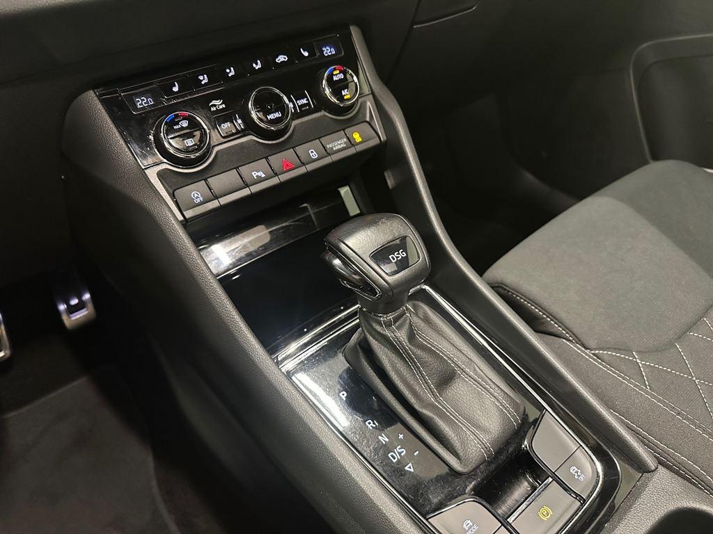 Skoda Karoq 1.5 TSI ACT Sportline DSG 110 kW (150 CV) - 12