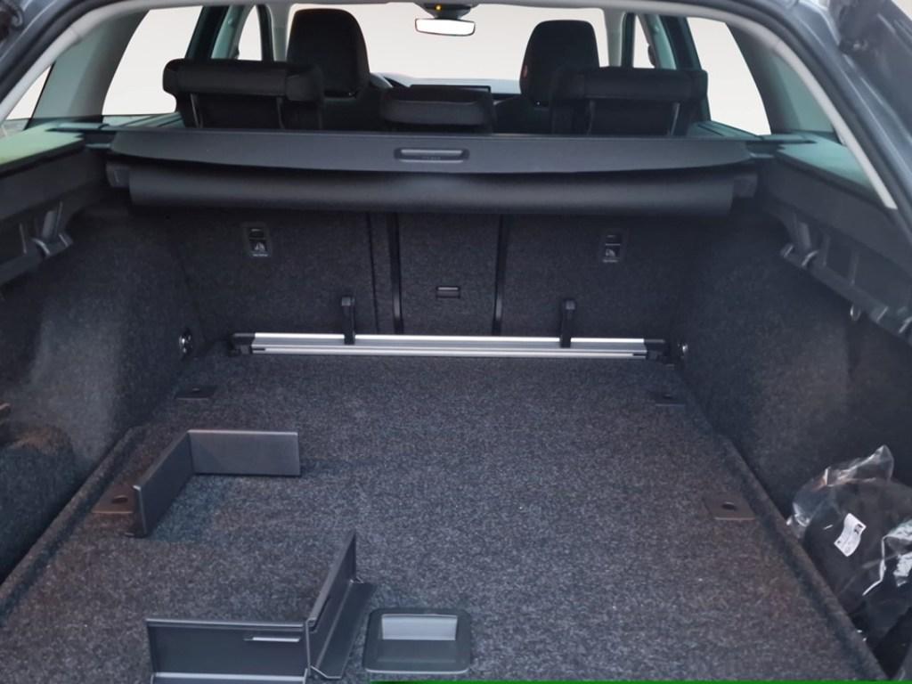 Skoda Octavia Combi 1.5 TSI m-HEV Selection DSG 110 kW (150 CV) - 6