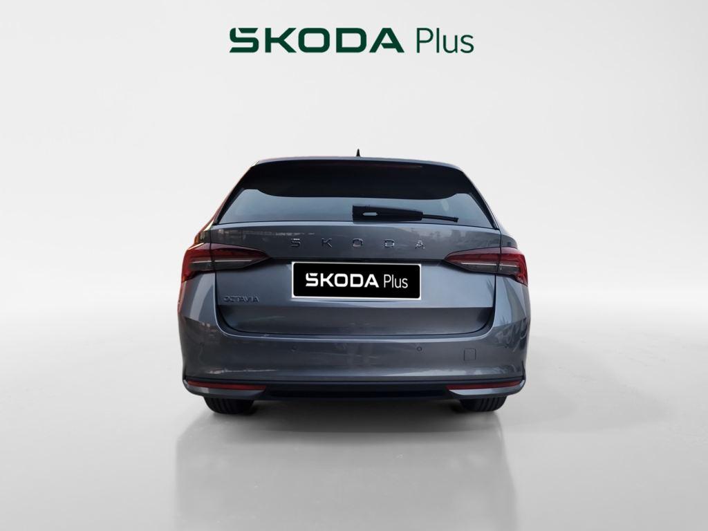 Skoda Octavia Combi 1.5 TSI m-HEV Selection DSG 110 kW (150 CV) - 10