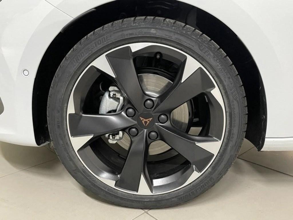 CUPRA Leon Sportstourer 1.5 eTSI DSG 110 kW (150 CV) - 7