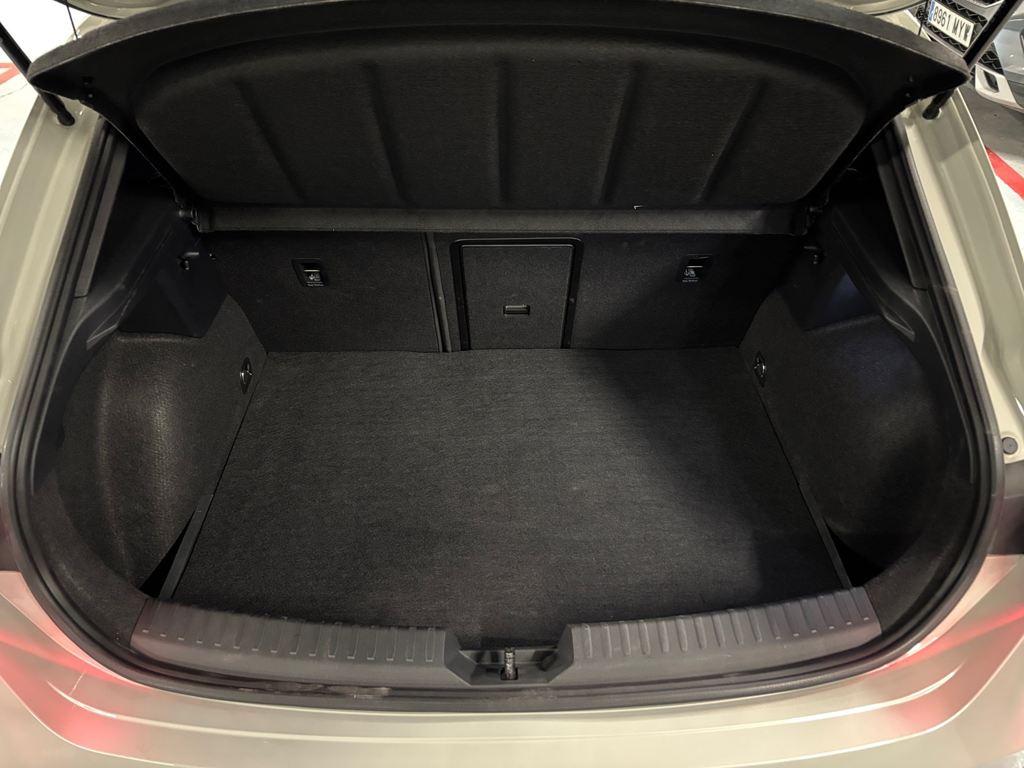 CUPRA León 1.5 TSI e-Hybrid VZ DSG 200 kW (272 CV) - 6